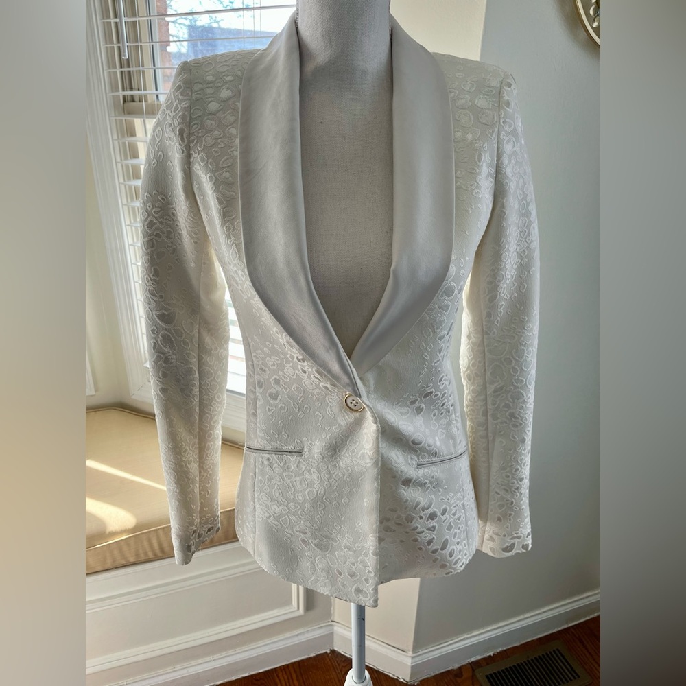 Guess Cream Women's Textured Blazer with Faux Leather NWOT